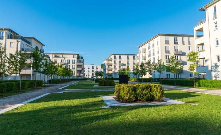 un residencial en una zona de bajas emisiones en España