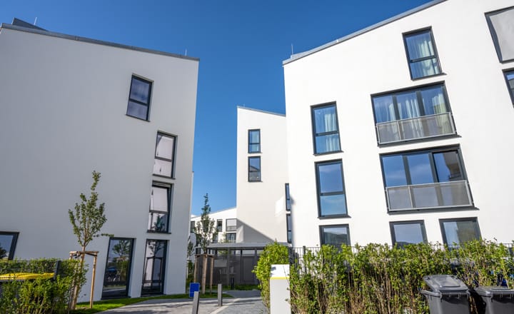 un edificio para alquiler de vivienda de protección oficial